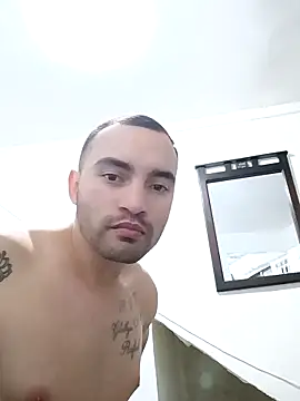 este juan online show from 10-18-25, 03:20