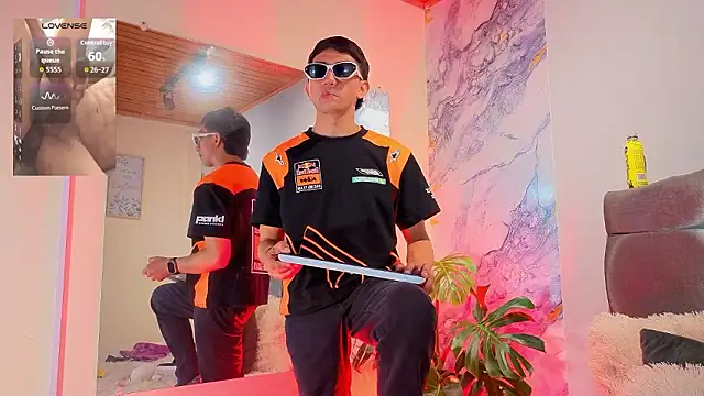 oliver mr  online show from 03-24-26, 08:25