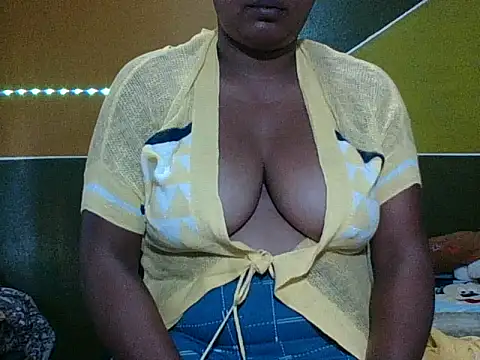 Snapshot of SEXY_METISE chatting on 11-25-25, 05:18 SEXY METISE online show from 11-25-25, 05:18