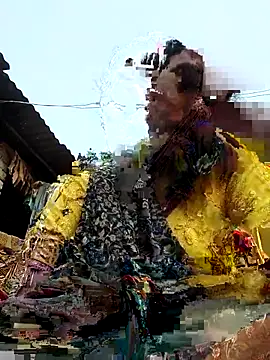 Pooja750 online show from 11-25-25, 07:52