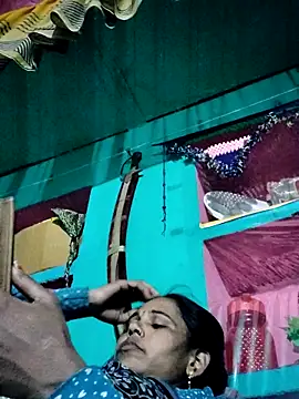 Pooja750 online show from 12-20-25, 03:52