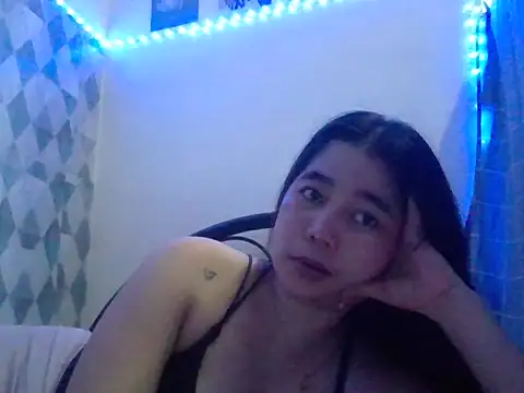 Snapshot of Asianhotskinny chatting on 06-28-26, 09:59 Asianhotskinny online show from 06-28-26, 09:59