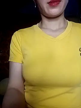 Snapshot of Vyvyy06 chatting on 09-10-25, 03:01 Vyvyy06 online show from 09-10-25, 03:01