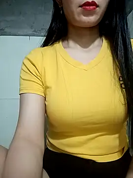 Snapshot of Vyvyy06 chatting on 10-02-25, 01:40 Vyvyy06 online show from 10-02-25, 01:40