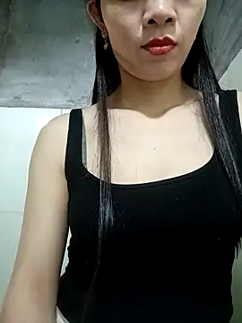 Snapshot of Vyvyy06 chatting on 10-10-25, 03:27 Vyvyy06 online show from 10-10-25, 03:27