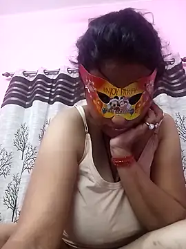 Snapshot of Gullapi chatting on 09-08-25, 06:07 Gullapi online show from 09-08-25, 06:07