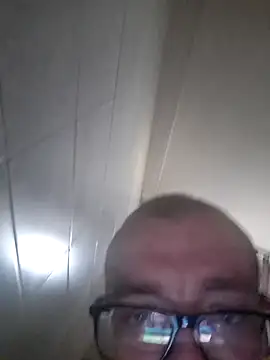 Snapshot of 948197 chatting on 11-20-25, 08:03 948197 online show from 11-20-25, 08:03