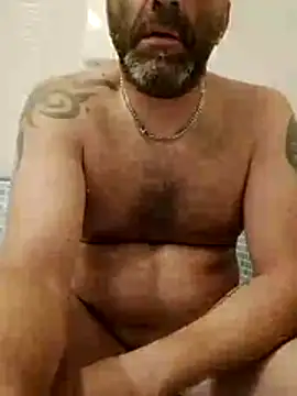 Snapshot of gigilola84 chatting on 06-11-26, 05:16 gigilola84 online show from 06-11-26, 05:16