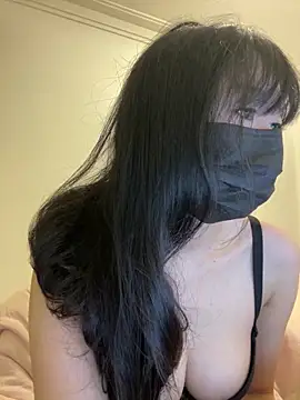 Minnie-2025 online show from 10-15-25, 04:51