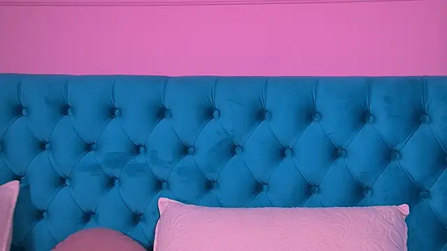 AlyraRose online show from 09-26-25, 03:27