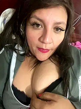 Isisflame online show from 09-26-25, 04:16