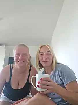 Snapshot of sassycruisecontrol chatting on 09-18-25, 09:55 sassycruisecontrol online show from 09-18-25, 09:55