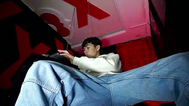 SemerHott online show from 09-16-25, 01:45