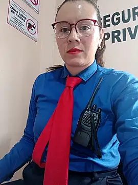 Snapshot of Hannah-colx chatting on 10-16-25, 01:56 Hannah-colx online show from 10-16-25, 01:56