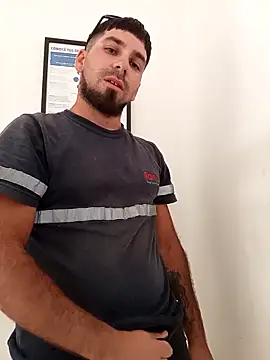 Lushakuiron1 online show from 12-16-25, 08:36