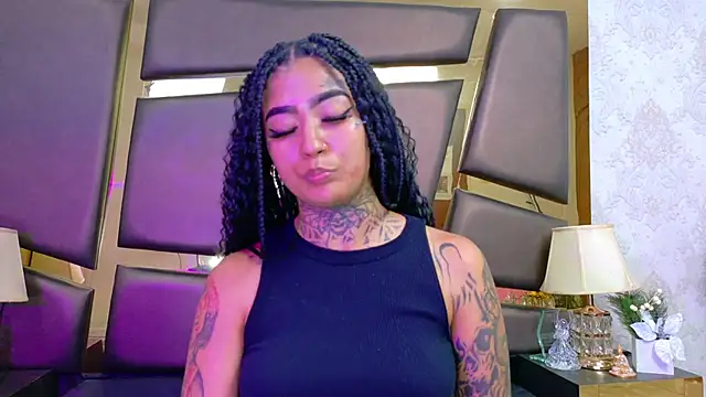 EmilieLake online show from 02-20-26, 07:36