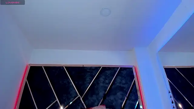 SusanaHenao online show from 11-04-25, 06:29