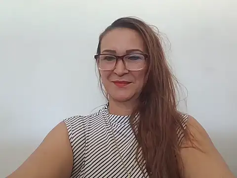 MiaVega online show from 09-25-25, 02:54