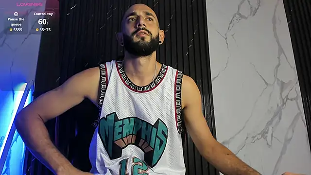 Snapshot of Tatis__ chatting on 10-08-25, 08:17 Tatis online show from 10-08-25, 08:17