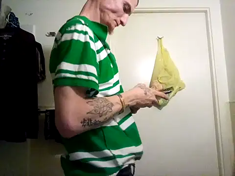 jizzyglizzy92 online show from 03-16-26, 01:33