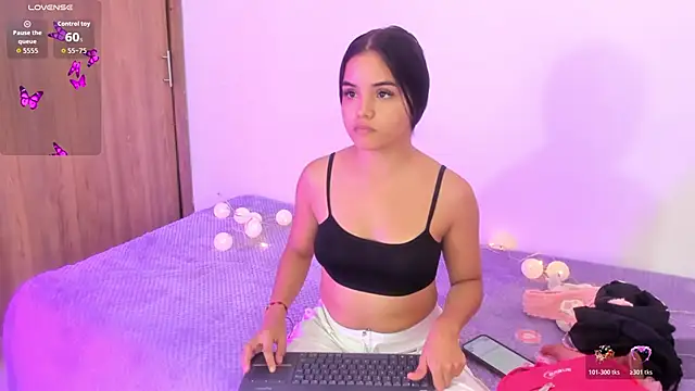 Snapshot of Valeri_13 chatting on 01-14-26, 03:23 Valeri 13 online show from 01-14-26, 03:23