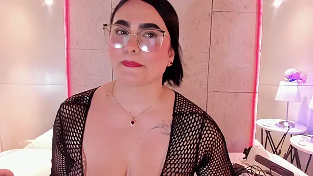 Snapshot of sofiiacarson chatting on 05-25-26, 11:38 sofiiacarson online show from 05-25-26, 11:38