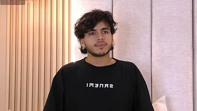 Snapshot of AlexanderJordan chatting on 09-14-25, 01:27 AlexanderJordan online show from 09-14-25, 01:27