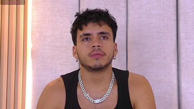 Snapshot of AlexanderJordan chatting on 10-26-25, 01:11 AlexanderJordan online show from 10-26-25, 01:11