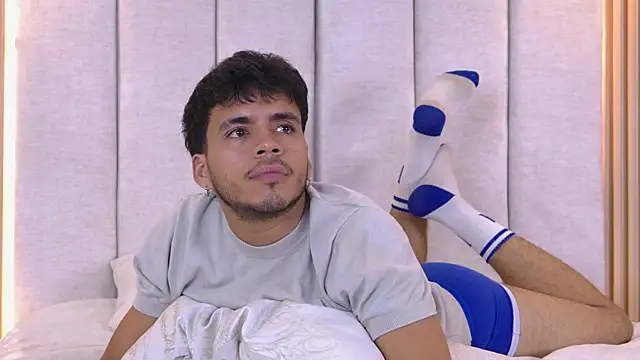 Snapshot of AlexanderJordan chatting on 11-11-25, 12:10 AlexanderJordan online show from 11-11-25, 12:10