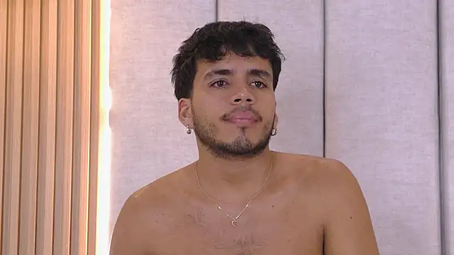 Snapshot of AlexanderJordan chatting on 11-14-25, 12:20 AlexanderJordan online show from 11-14-25, 12:20