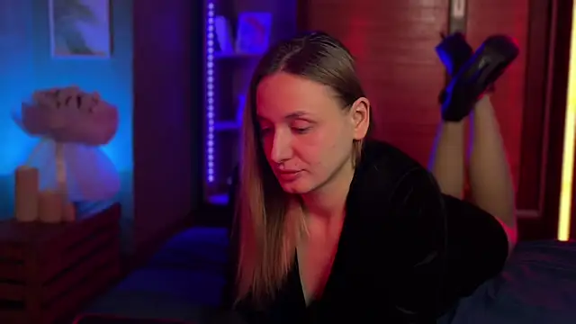 LovaMay online show from 03-15-26, 07:31