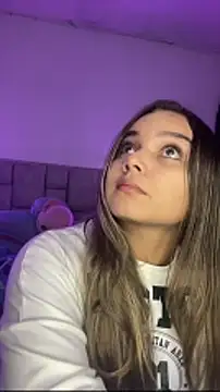 AnnyLopezzz  online show from 02-10-26, 05:55