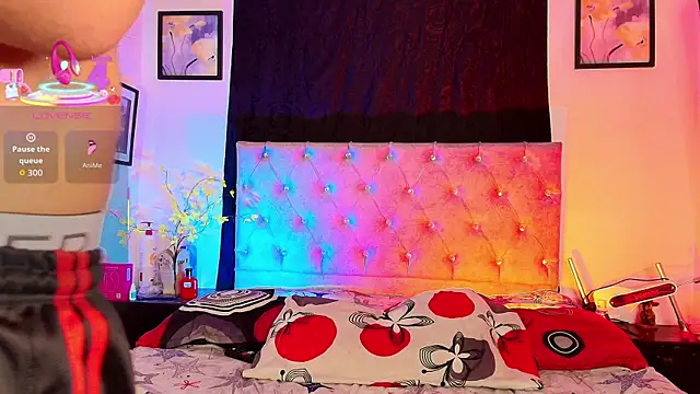 Snapshot of Michael_Lopez_1 chatting on 10-25-25, 12:23 Michael Lopez 1 online show from 10-25-25, 12:23