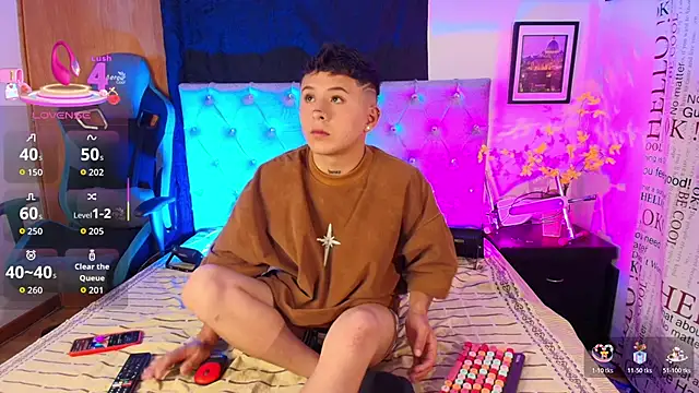 Snapshot of Michael_Lopez_1 chatting on 11-21-25, 06:17 Michael Lopez 1 online show from 11-21-25, 06:17