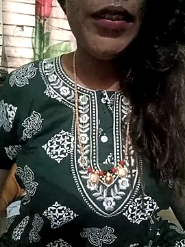 Snapshot of Spoorthi6_Kannada_Telugu chatting on 09-29-25, 02:38 Spoorthi6 Kannada Telugu online show from 09-29-25, 02:38