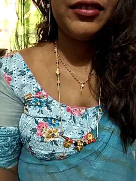 Snapshot of Spoorthi6_Kannada_Telugu chatting on 11-10-25, 03:38 Spoorthi6 Kannada Telugu online show from 11-10-25, 03:38