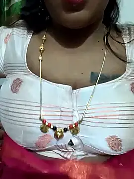 Snapshot of Spoorthi6_Kannada_Telugu chatting on 11-13-25, 04:39 Spoorthi6 Kannada Telugu online show from 11-13-25, 04:39