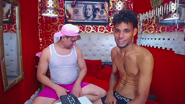 JHOVA23CM online show from 07-28-26, 04:39