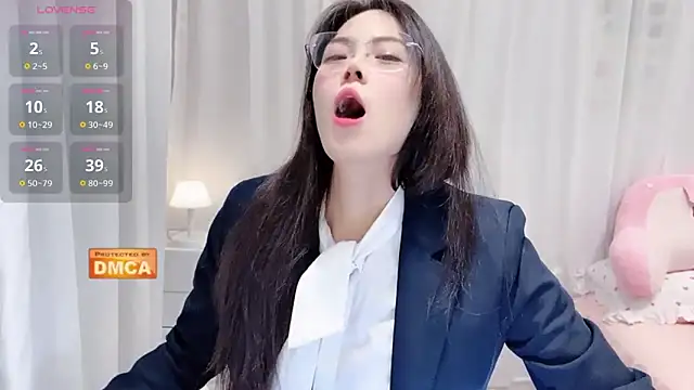 Snapshot of Nabi518- chatting on 12-18-25, 11:38 Nabi518- online show from 12-18-25, 11:38