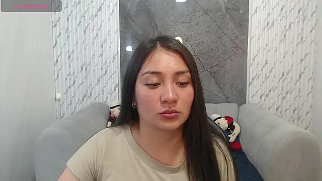 Ivony18 b online show from 11-26-25, 03:18