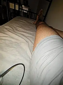 Snapshot of Sam_00096 chatting on 09-11-25, 10:32 Sam 00096 online show from 09-11-25, 10:32