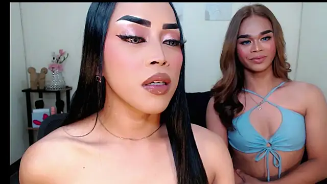 Snapshot of Lessandra_Lust chatting on 09-23-25, 04:32 Lessandra Lust online show from 09-23-25, 04:32