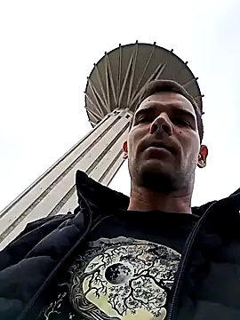 Snapshot of Michael9134 chatting on 11-20-25, 01:44 Michael9134 online show from 11-20-25, 01:44