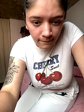 Snapshot of Xiomi_sexx chatting on 11-05-25, 06:08 Xiomi sexx online show from 11-05-25, 06:08