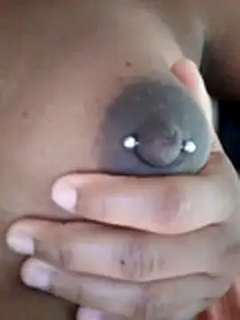 nessinha12 online show from 11-07-25, 08:58