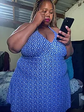 Curvycandy95 online show from 06-03-26, 06:38
