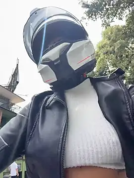 AlannaEvons online show from 04-07-26, 03:45