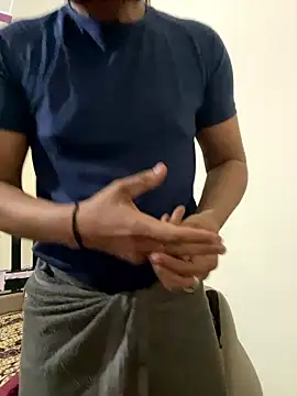 LOVE4GIRL online show from 01-17-26, 05:16