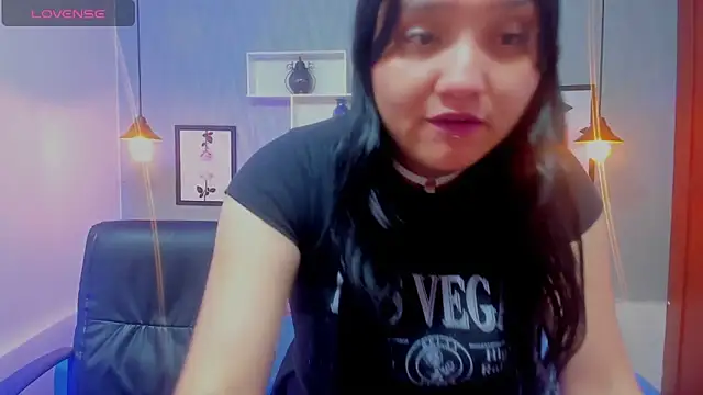 Daniela jonness online show from 10-14-25, 02:18