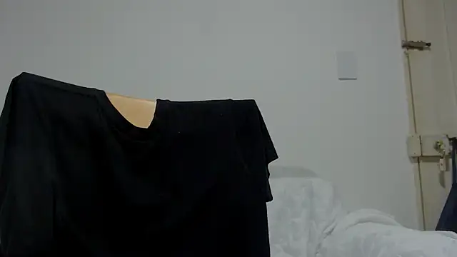 Snapshot of Rocky_Muscle chatting on 07-11-26, 02:25 Rocky Muscle online show from 07-11-26, 02:25